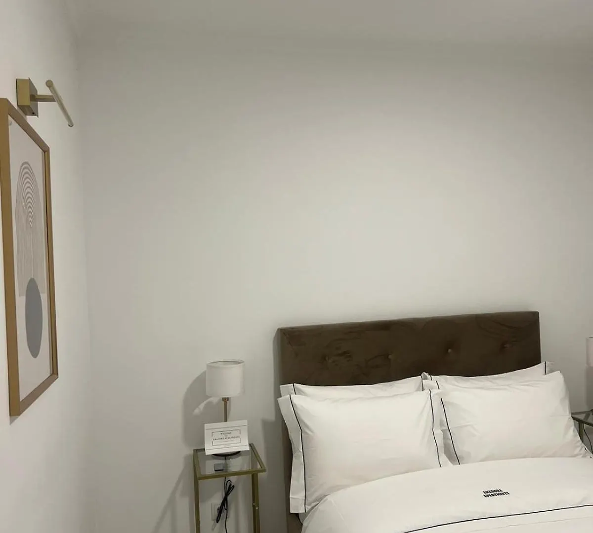 Amadora Flat 4 Apartment