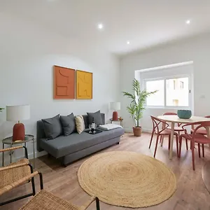 Apartamento Spacious&light-filled 4br By Timecoler, Amadora